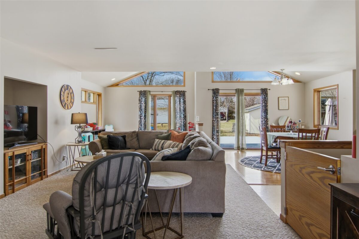 411 21st Street Menomonie WI 54751 — photo 3