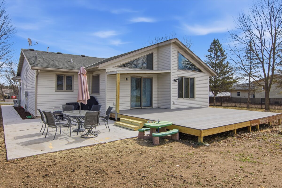 411 21st Street Menomonie WI 54751 — photo 33