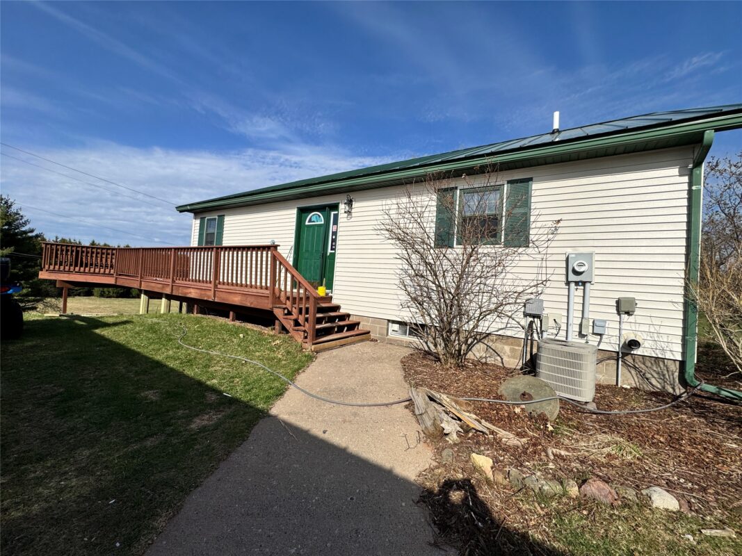 417 8th Avenue Shell Lake WI 54871 — photo 4