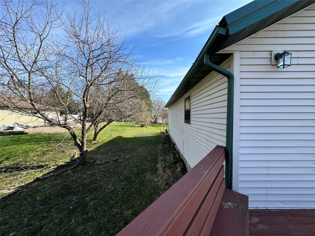 417 8th Avenue Shell Lake WI 54871 — photo 7