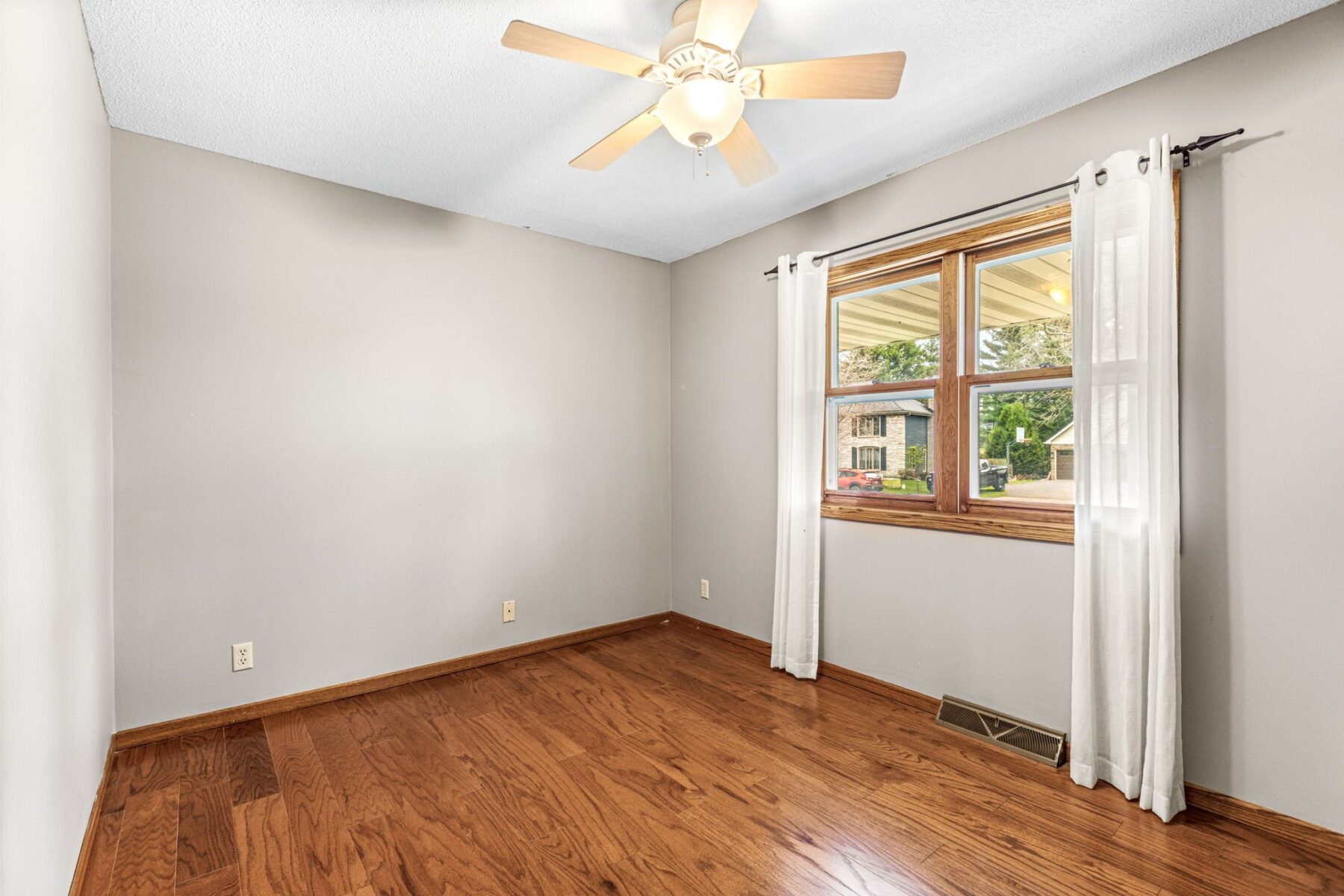 420 Southwood Court Eau Claire WI 54701 — photo 18