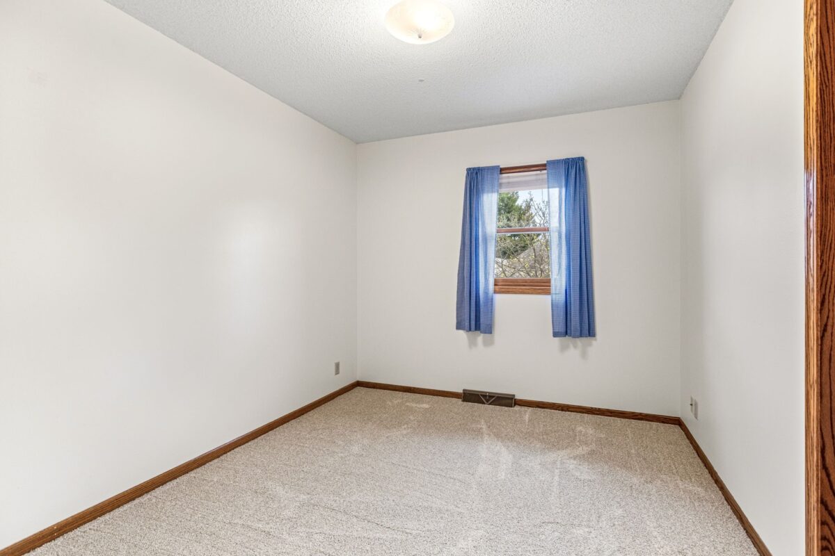 420 Southwood Court Eau Claire WI 54701 — photo 29