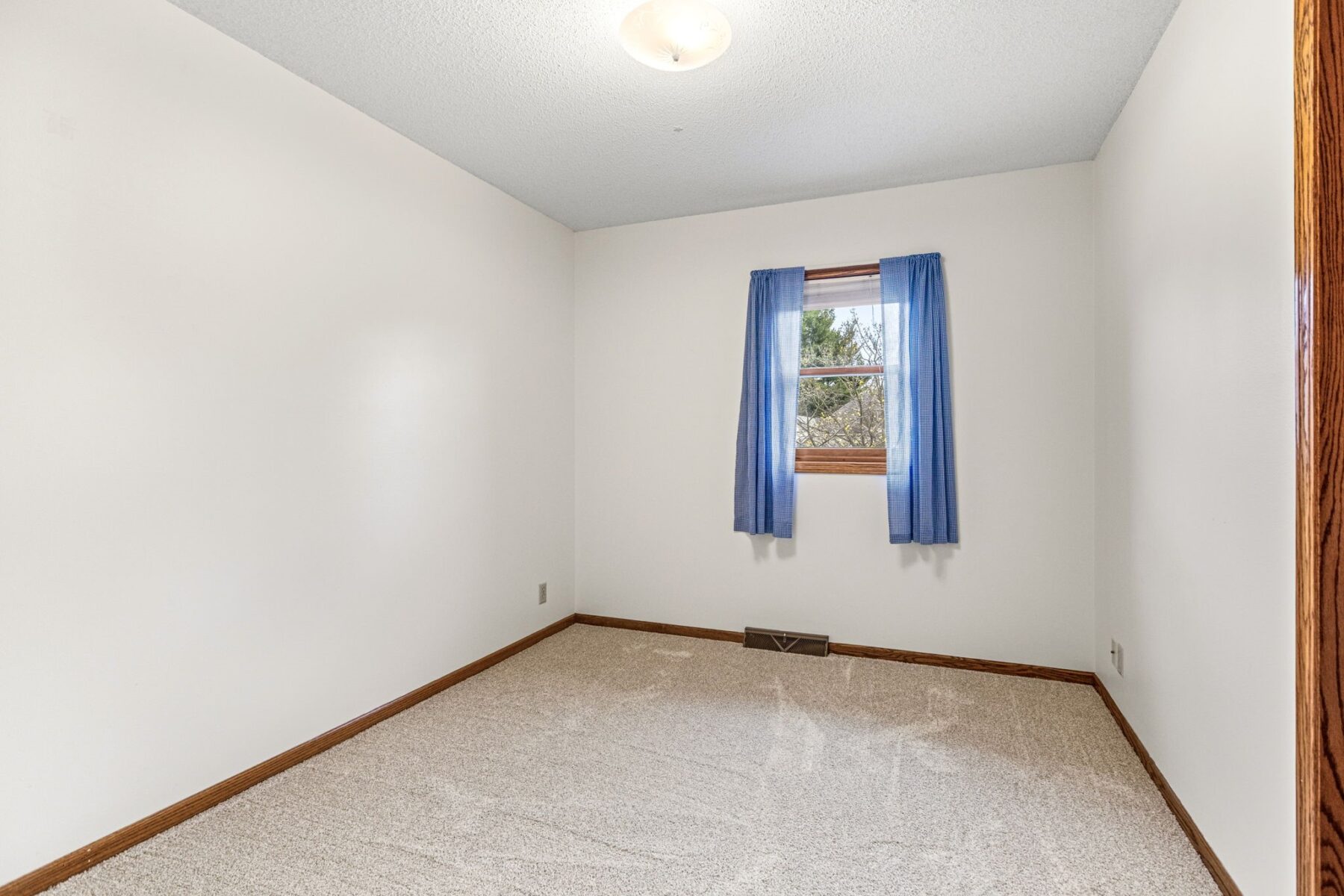 420 Southwood Court Eau Claire WI 54701 — photo 29