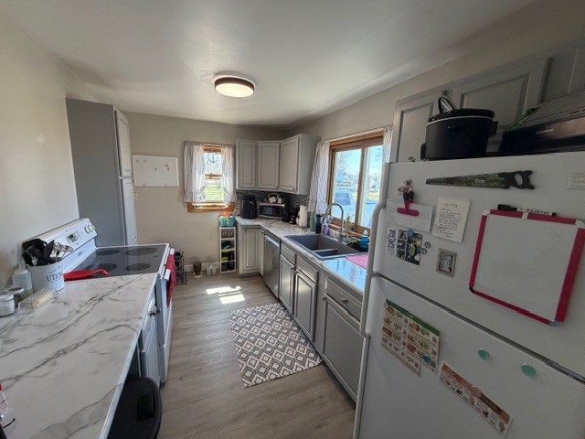 Residential at 421 Wheaton Street, Chippewa Falls, WI 54729 — photo 3