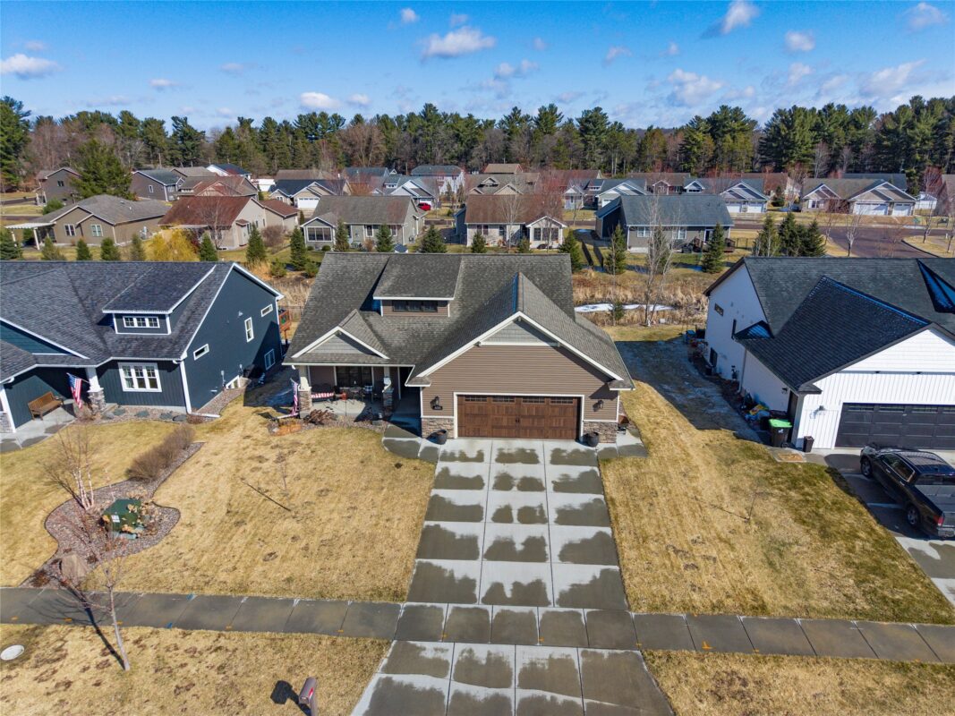 4252 Drier Court  Eau Claire WI 54701 — photo 35