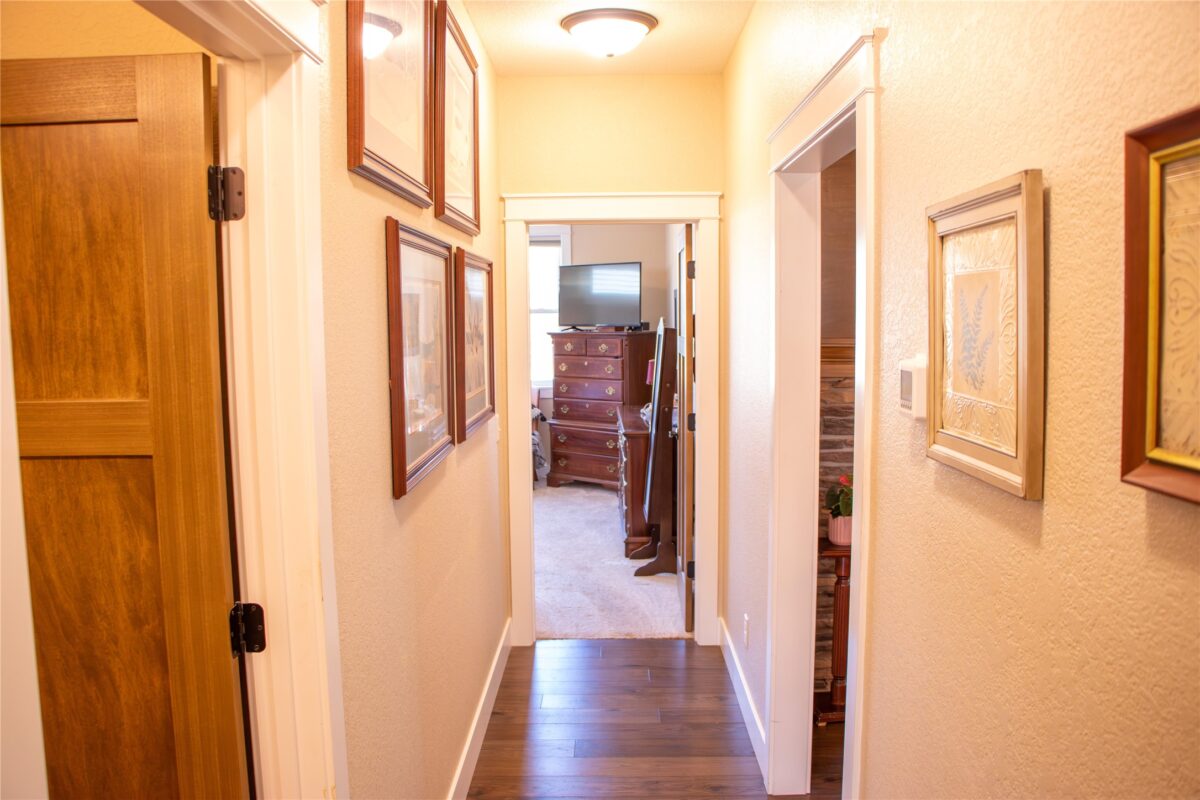 4252 Drier Court  Eau Claire WI 54701 — photo 9