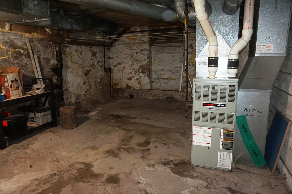 Commercial Sale at 428 Farwell Street, Eau Claire, WI 54703 — photo 15