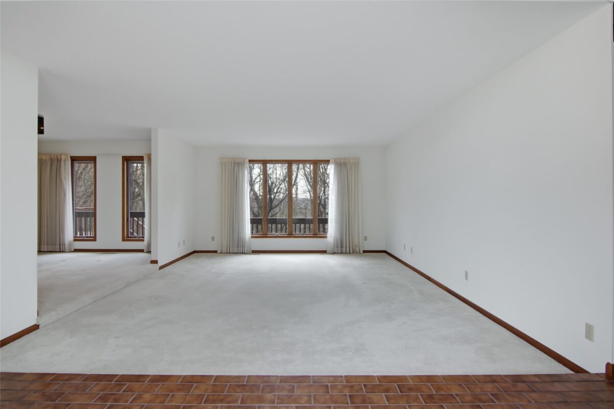 4322 Woodridge Drive, Eau Claire, WI — photo 14