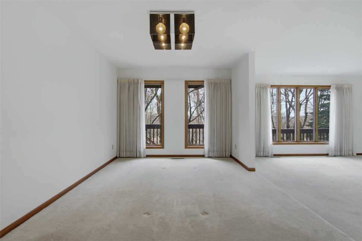 4322 Woodridge Drive, Eau Claire, WI — photo 23