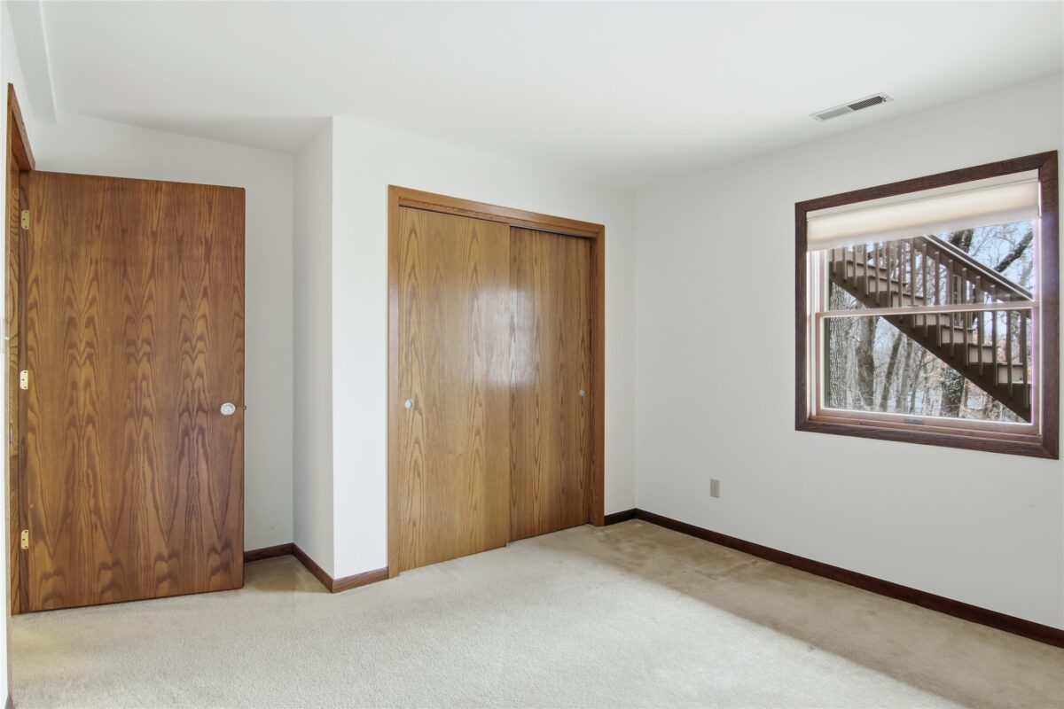 4322 Woodridge Drive, Eau Claire, WI — photo 36