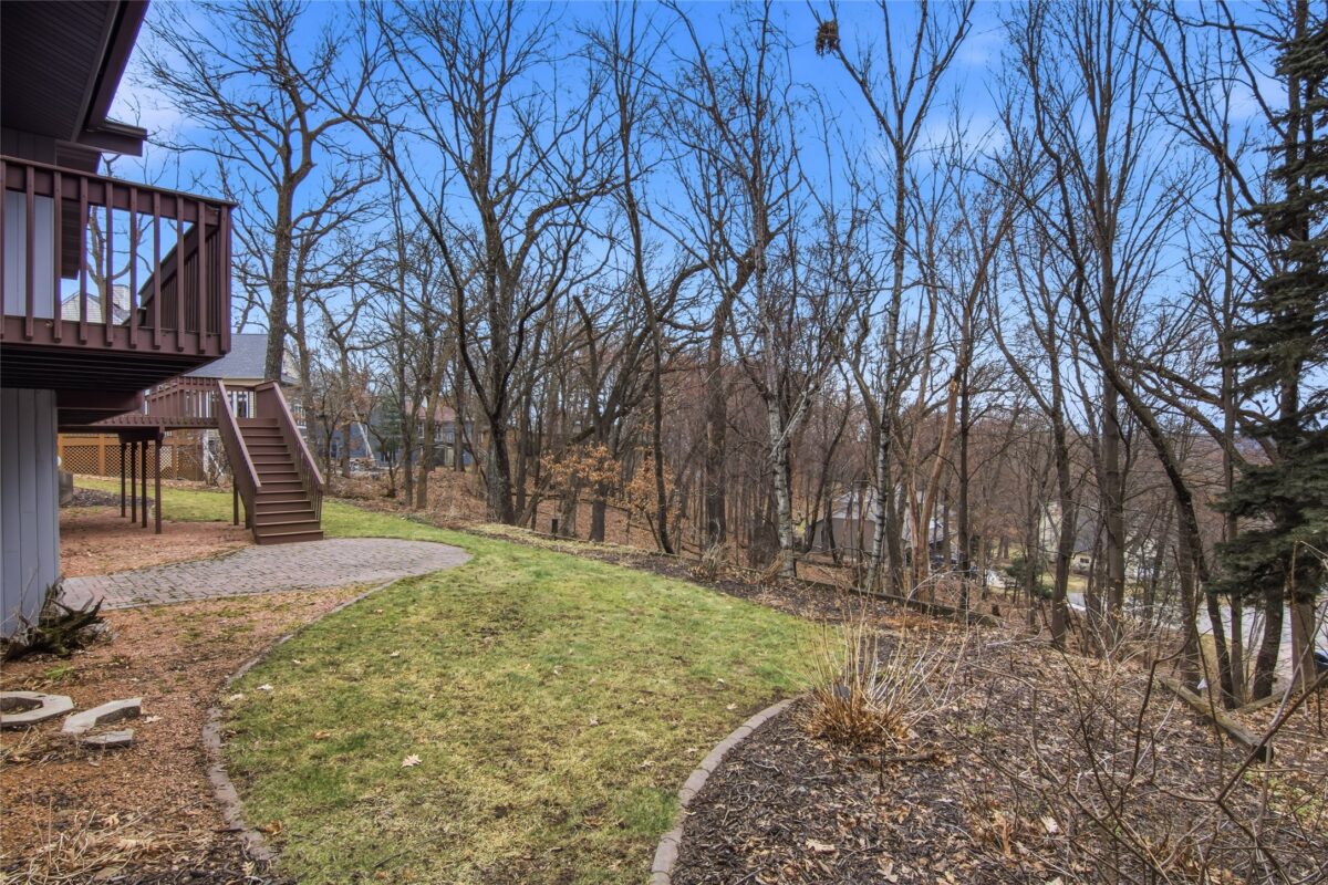 4322 Woodridge Drive, Eau Claire, WI — photo 7