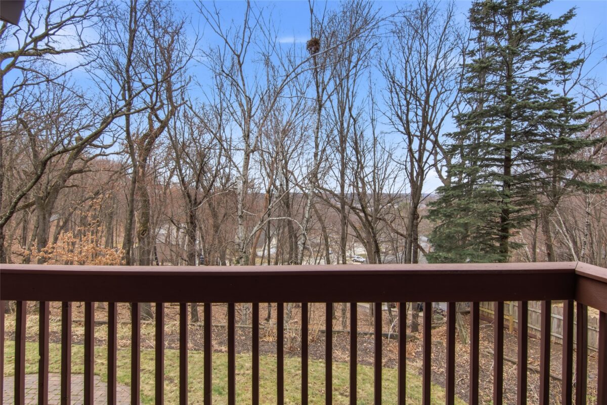 4322 Woodridge Drive, Eau Claire, WI — photo 8