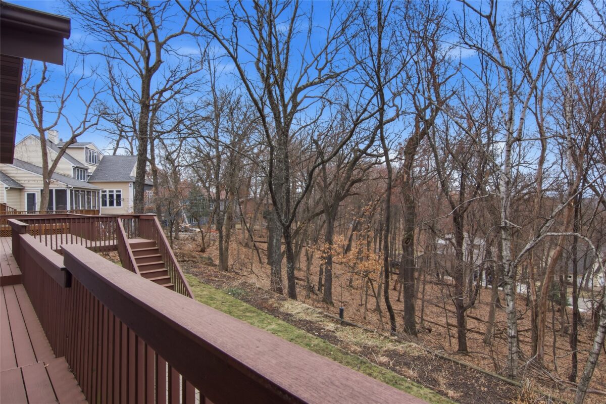 4322 Woodridge Drive, Eau Claire, WI — photo 9