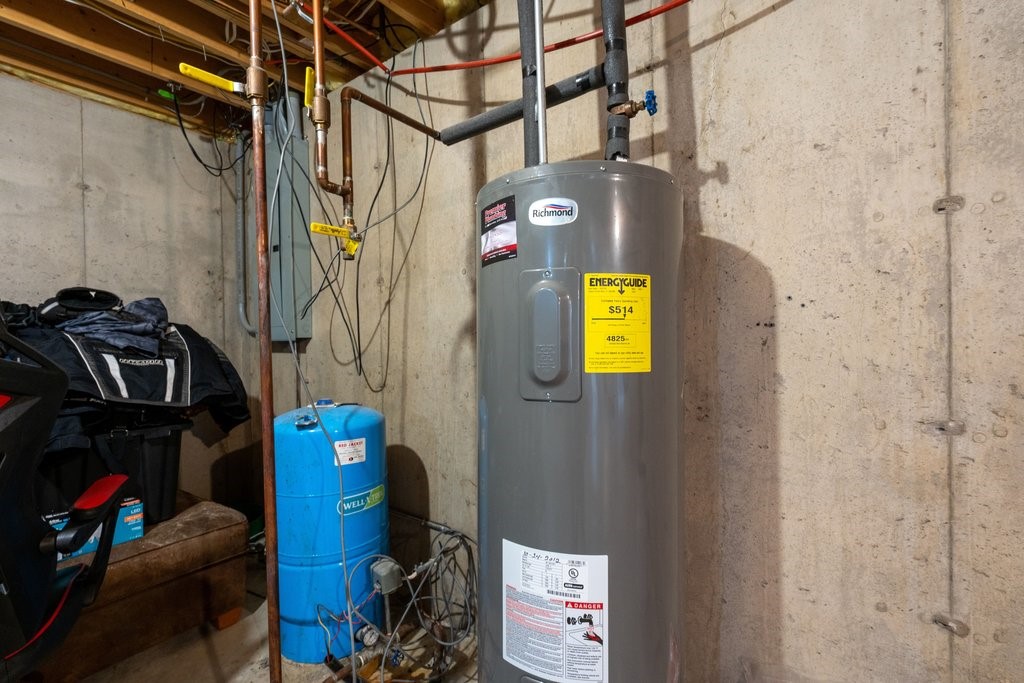 Residential at 4437 Old Wells Road, Eau Claire, WI 54703 — photo 34