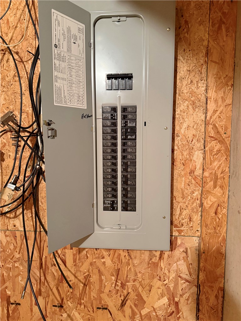 Residential at 4522 Oakwood Hills Parkway, Eau Claire, WI 54701 — photo 2