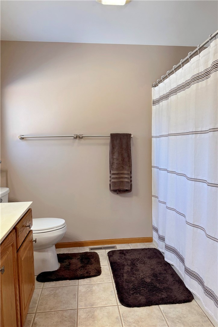 Residential at 4522 Oakwood Hills Parkway, Eau Claire, WI 54701 — photo 22