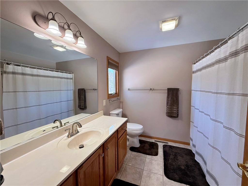 Residential at 4522 Oakwood Hills Parkway, Eau Claire, WI 54701 — photo 41