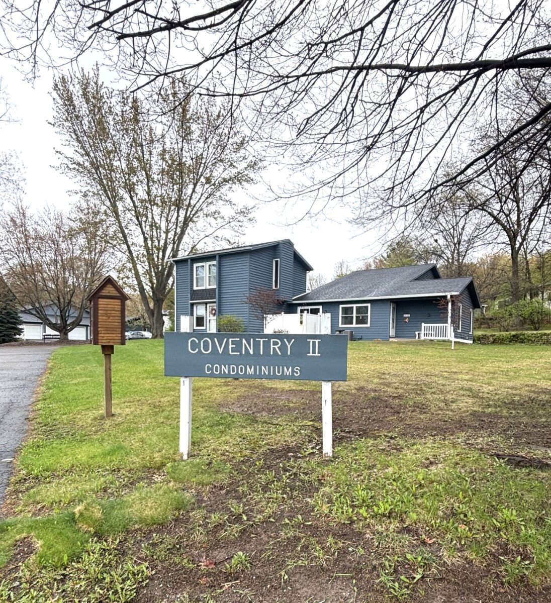 4630 Woodridge Drive Eau Claire WI 54701 — photo 2