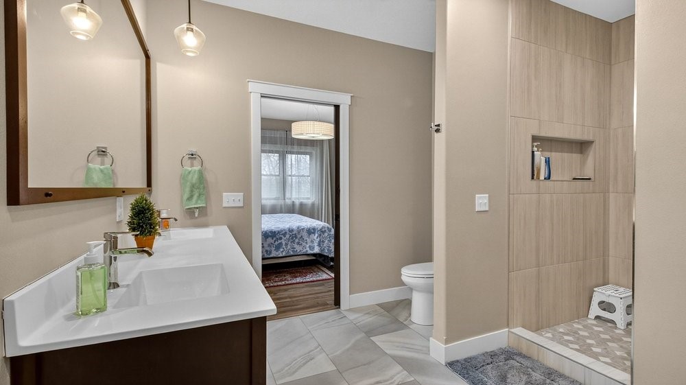 Residential at 4642 Oakwood Hills Parkway, Eau Claire, WI 54701 — photo 3