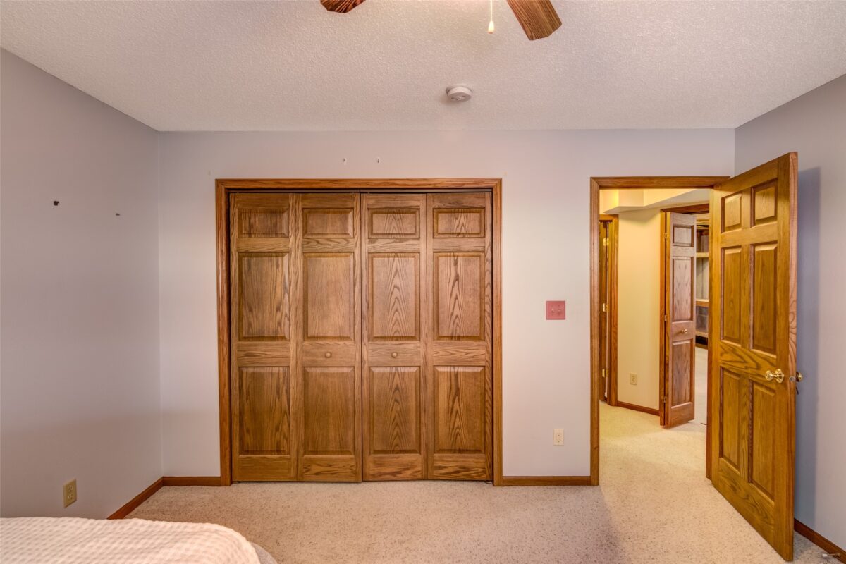 Residential at 472 Glenwood Ct, Chippewa Falls, WI 54729 — photo 4