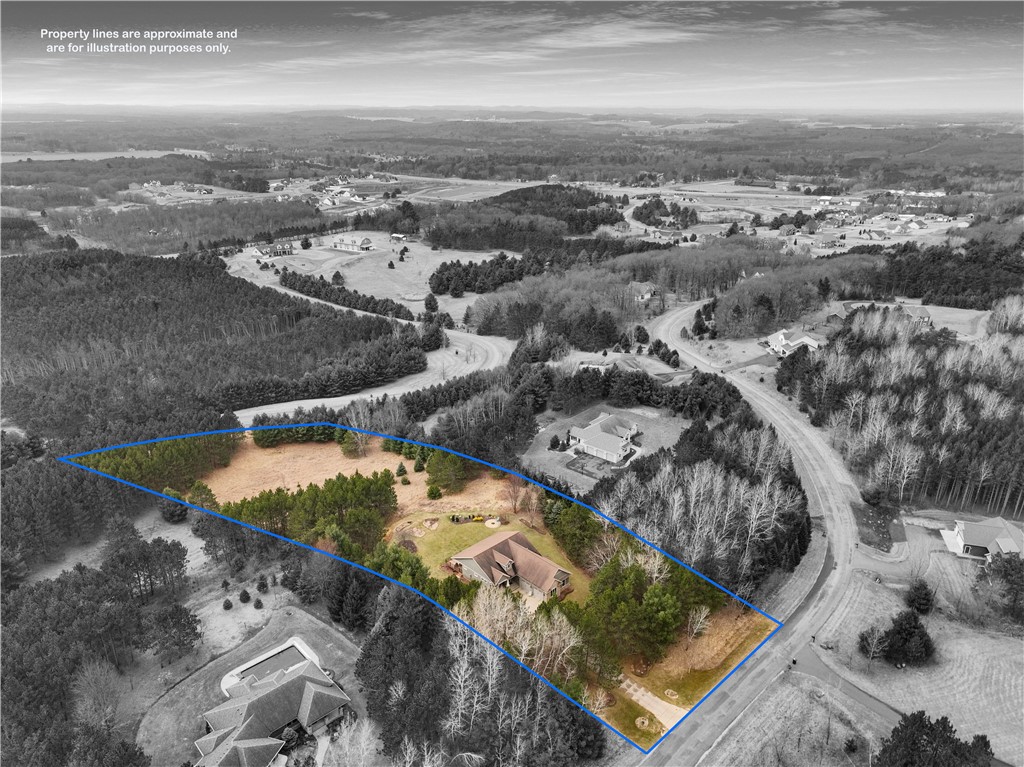 Residential at 4725 Talmadge Road, Eau Claire, WI 54701 — photo 2