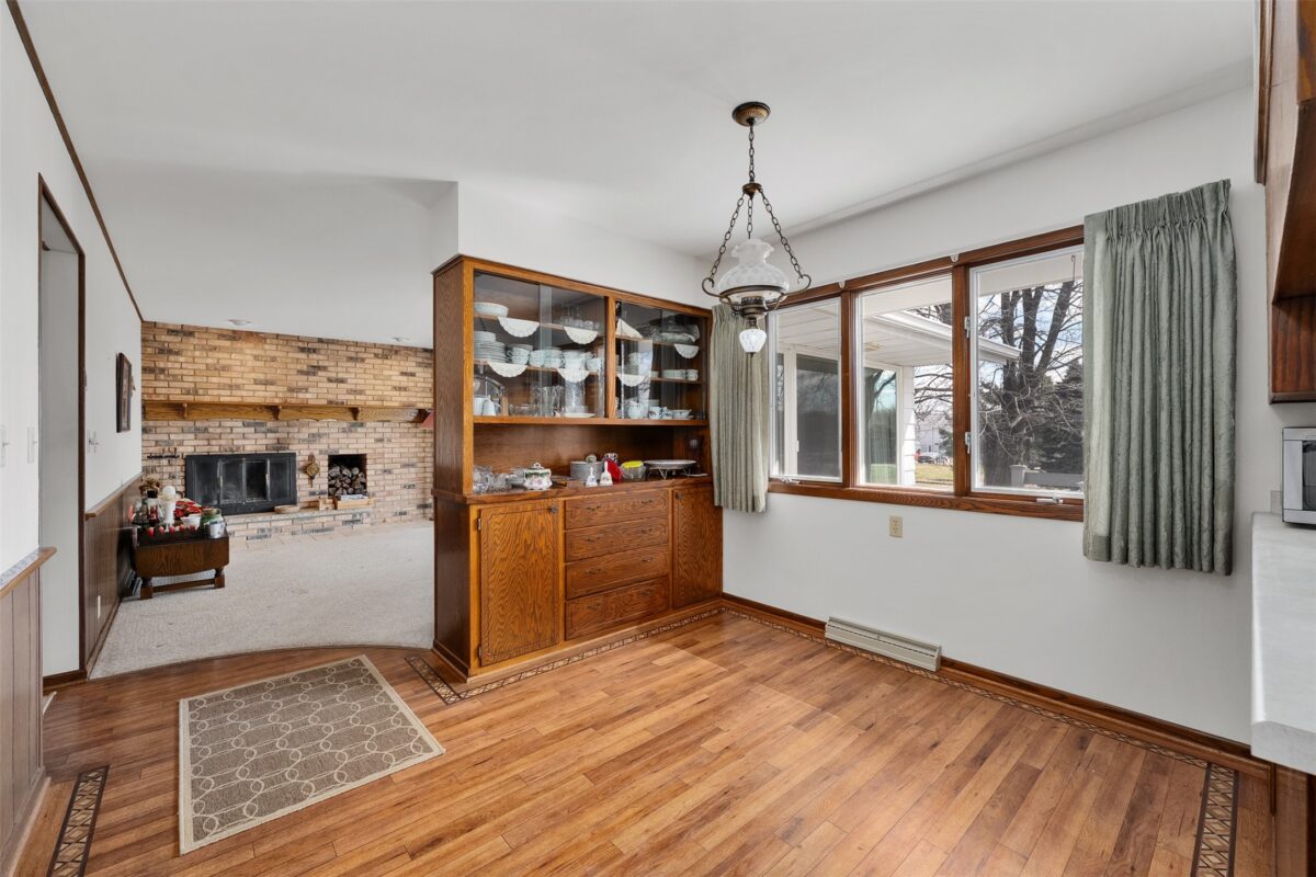 4731 N Clairemont Avenue, Eau Claire, WI — photo 12