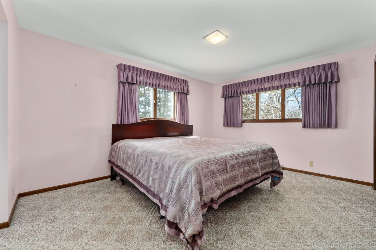 4731 N Clairemont Avenue, Eau Claire, WI — photo 18