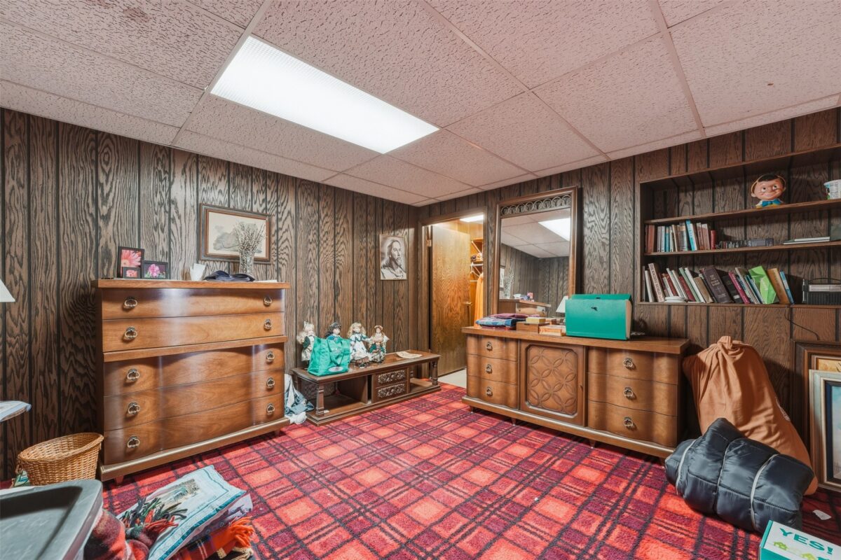 4731 N Clairemont Avenue, Eau Claire, WI — photo 22