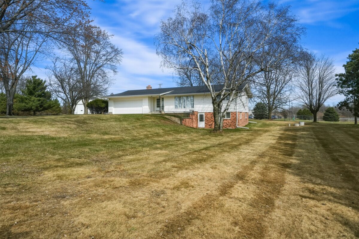 4731 N Clairemont Avenue, Eau Claire, WI — photo 31