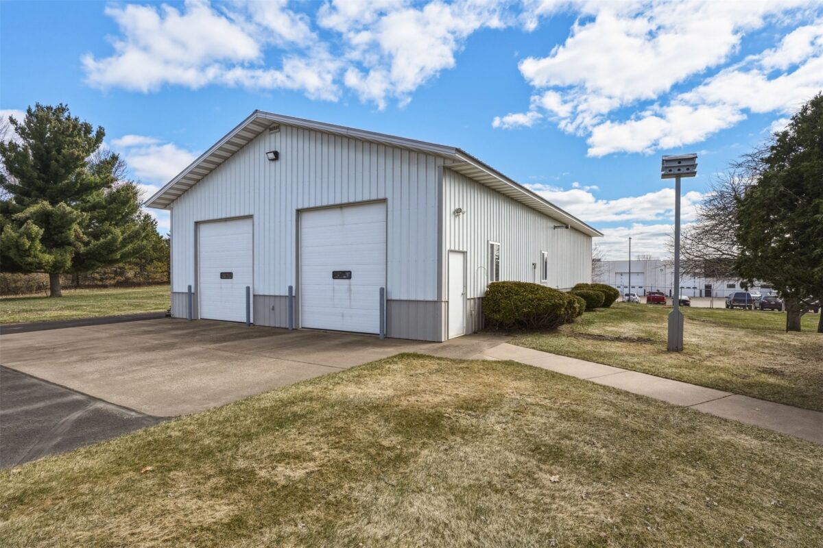 4731 N Clairemont Avenue, Eau Claire, WI — photo 37