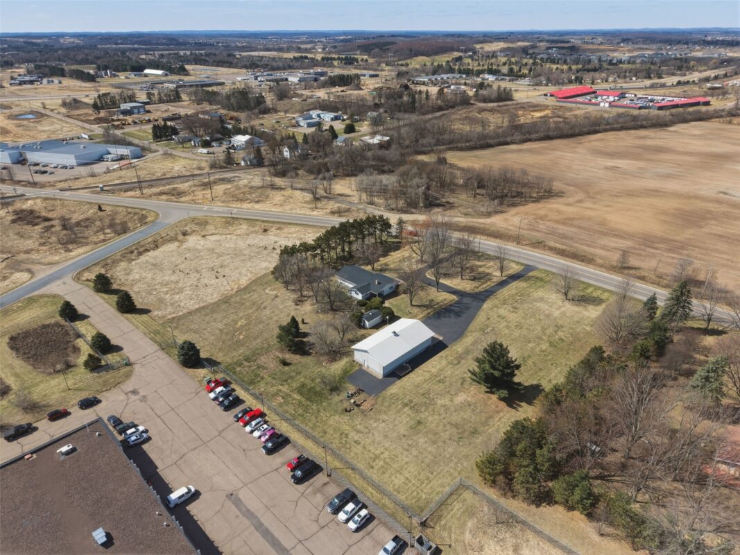 4731 N Clairemont Avenue, Eau Claire, WI — photo 48