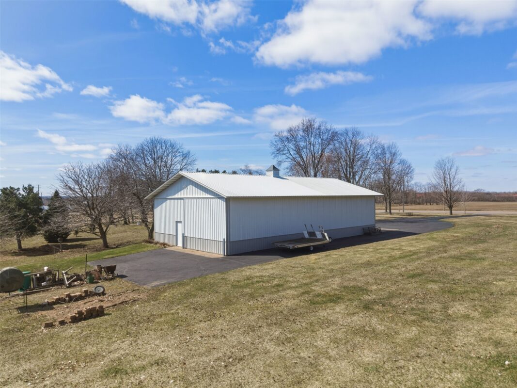 4731 N Clairemont Avenue, Eau Claire, WI — photo 49