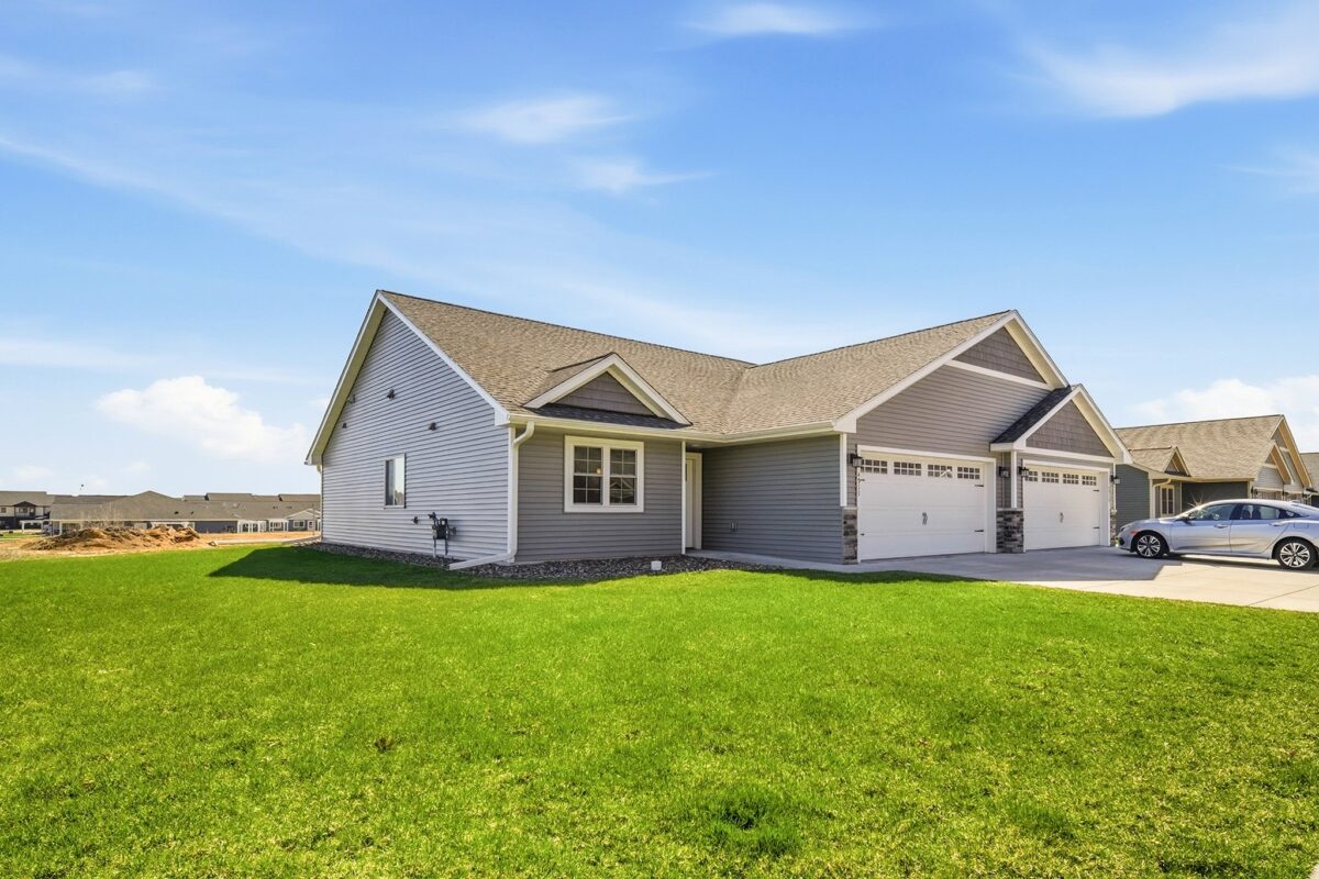 4911 Field Crest Lane Eau Claire WI 54701 — photo 29