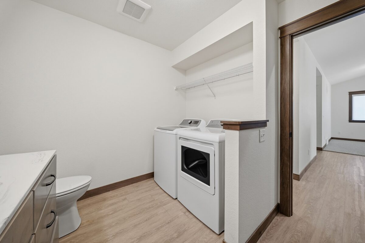 4911 Field Crest Lane Eau Claire WI 54701 — photo 5