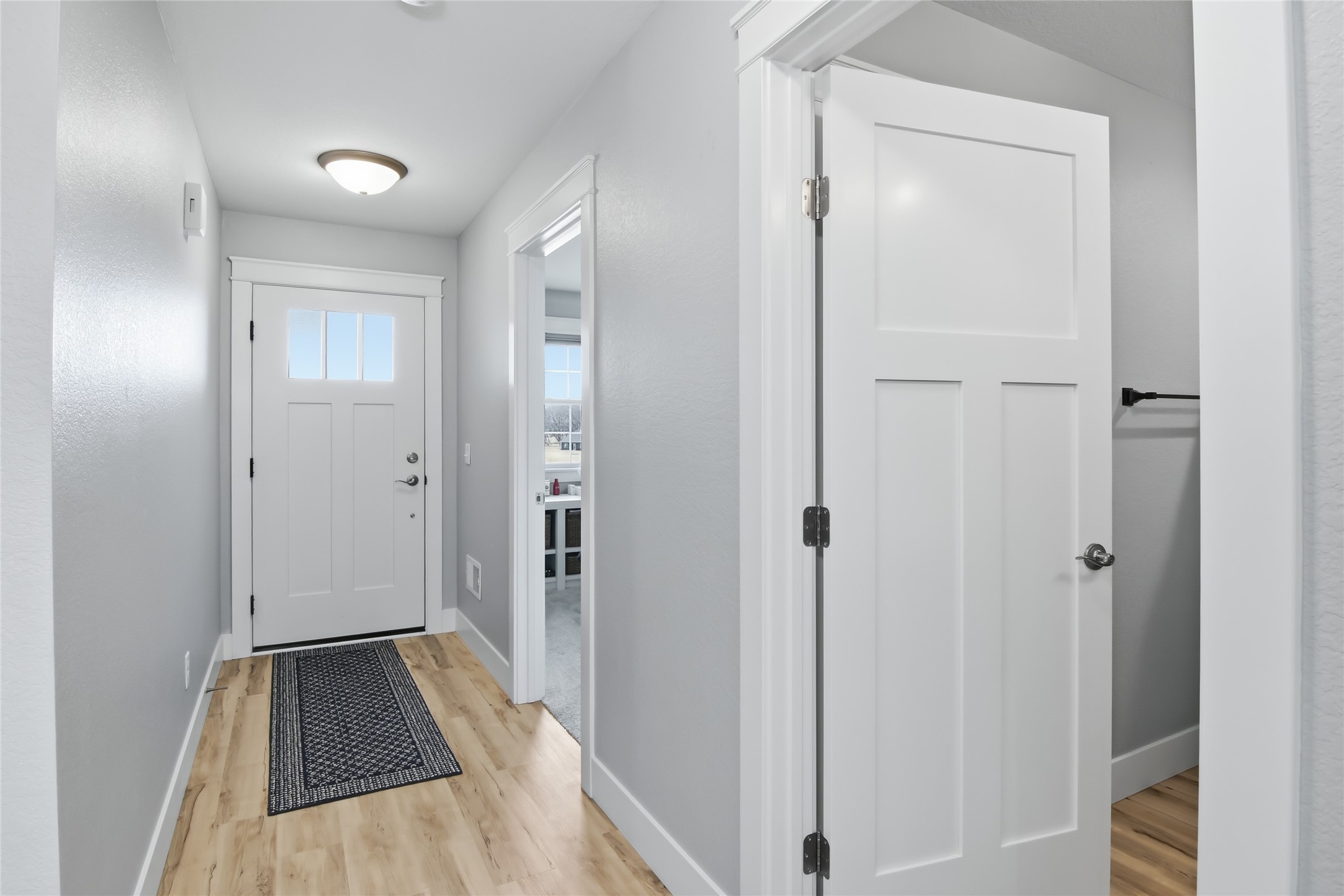 4974-Field-Crest-Eau-Claire-WI-54701-4