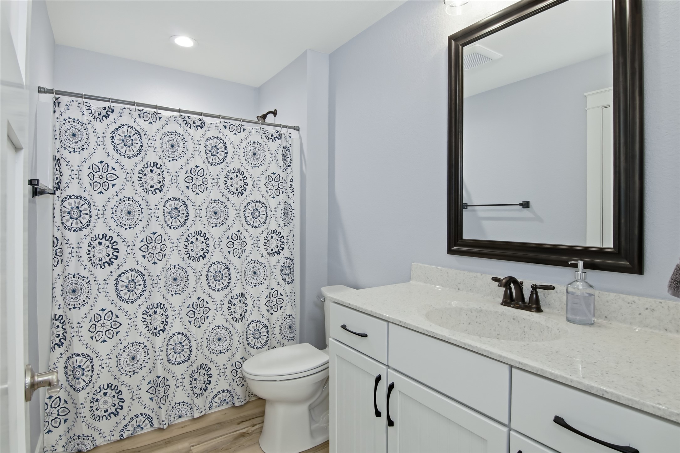 4974-Field-Crest-Eau-Claire-WI-54701-8