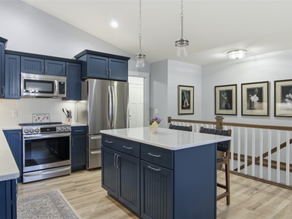 Residentialhouse for sale picture with an address of  4974 Field Crest Lane in Eau Claire and a list price of 439900