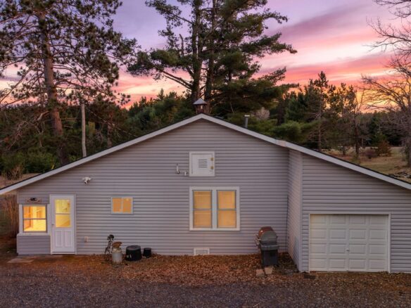 4996 Springbrook Trail, Danbury, WI