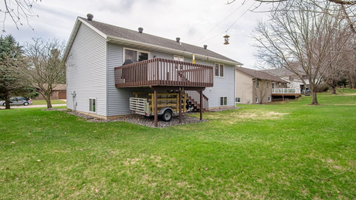 Residential at 512 Windsor Forest Drive, Altoona, WI 54720 — photo 4