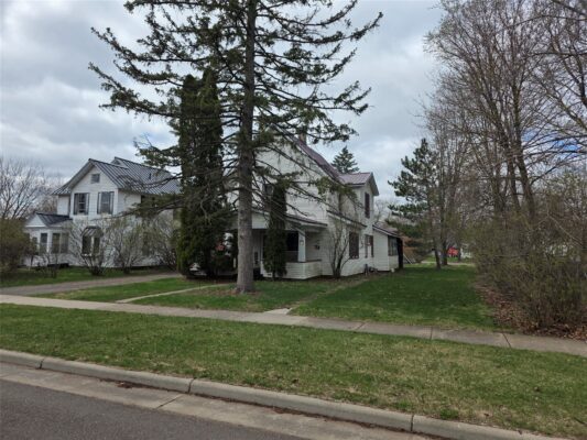 520 Miles Street Chippewa Falls WI 54729 — photo 1