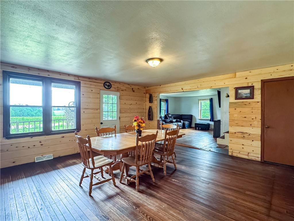 Residential at 5233 County Road G, Neillsville, WI 54456 — photo 6