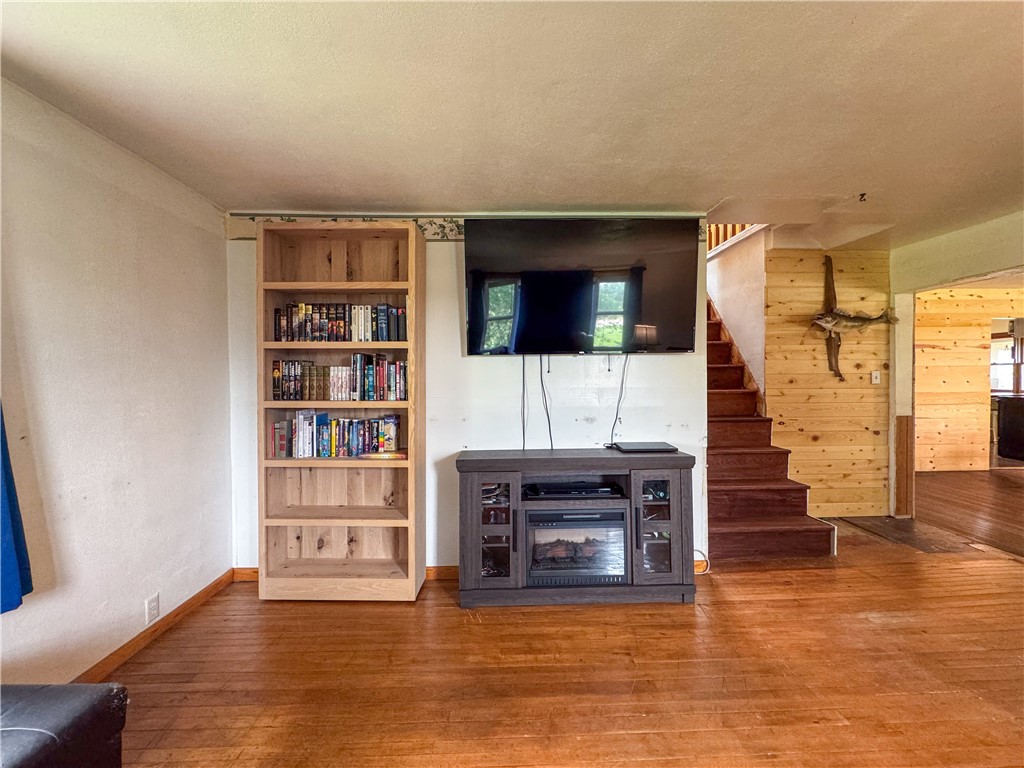 Residential at 5233 County Road G, Neillsville, WI 54456 — photo 7