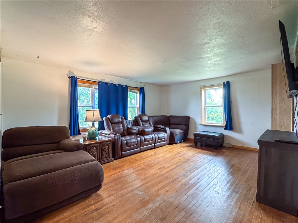 Residential at 5233 County Road G, Neillsville, WI 54456 — photo 9