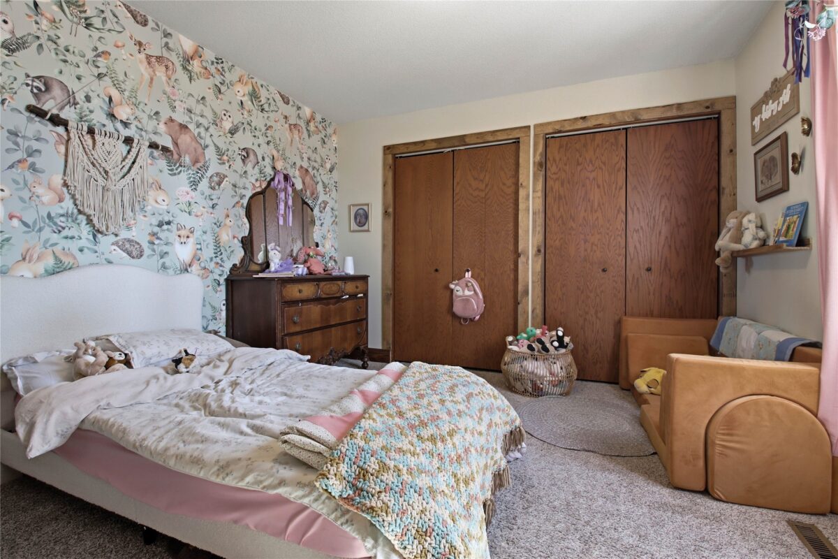 527 10th Avenue Clear Lake WI 54005 — photo 12
