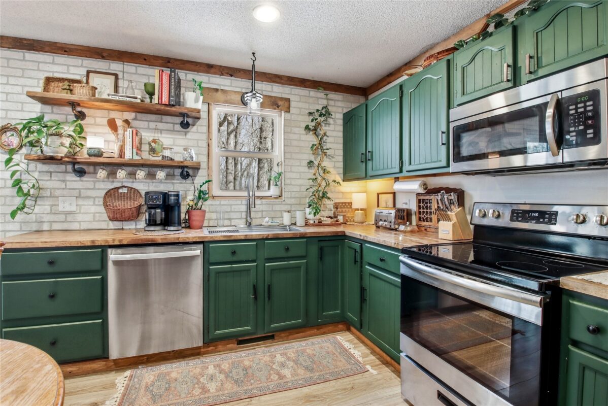 527 10th Avenue Clear Lake WI 54005 — photo 3