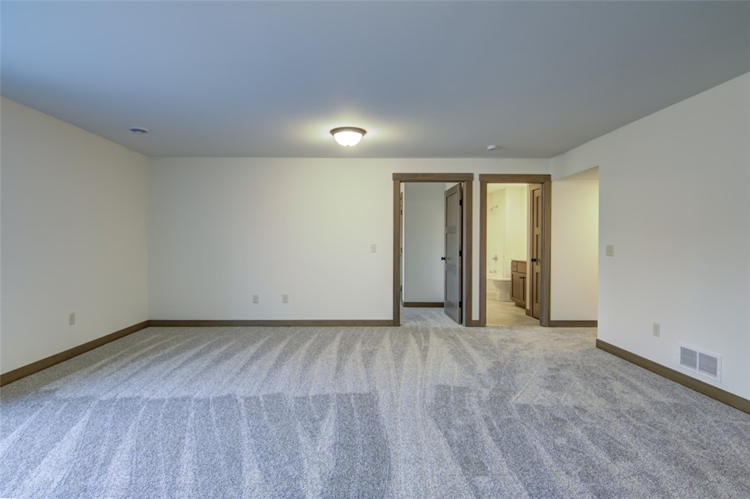 Residential at 546 Hagman Street, Eau Claire, WI 54703 — photo 11