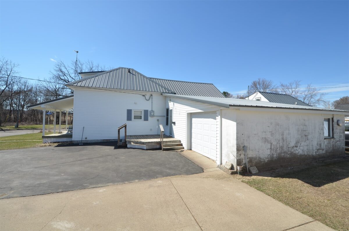 Residential at 550 Gilman Street, Mondovi, WI 54755 — photo 3