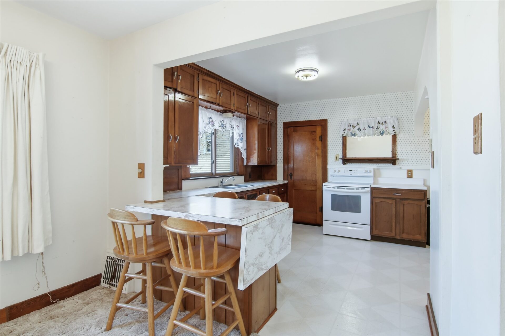 Residential at 557 Bergen Avenue, Eau Claire, WI 54703 — photo 2