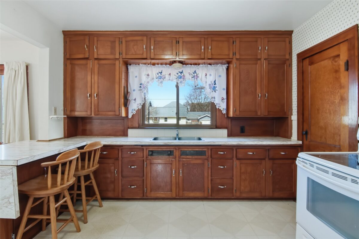 Residential at 557 Bergen Avenue, Eau Claire, WI 54703 — photo 5