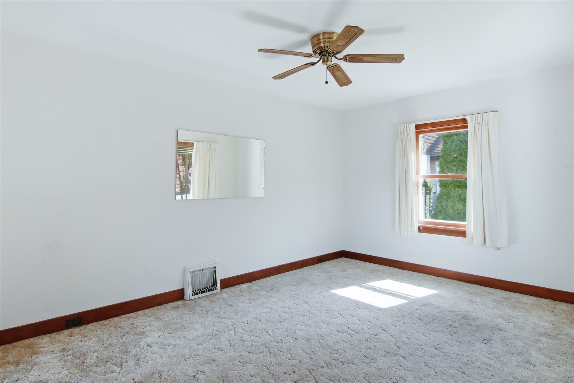 Residential at 557 Bergen Avenue, Eau Claire, WI 54703 — photo 9